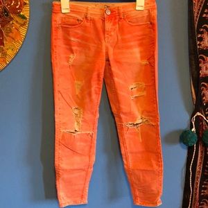Color jeans